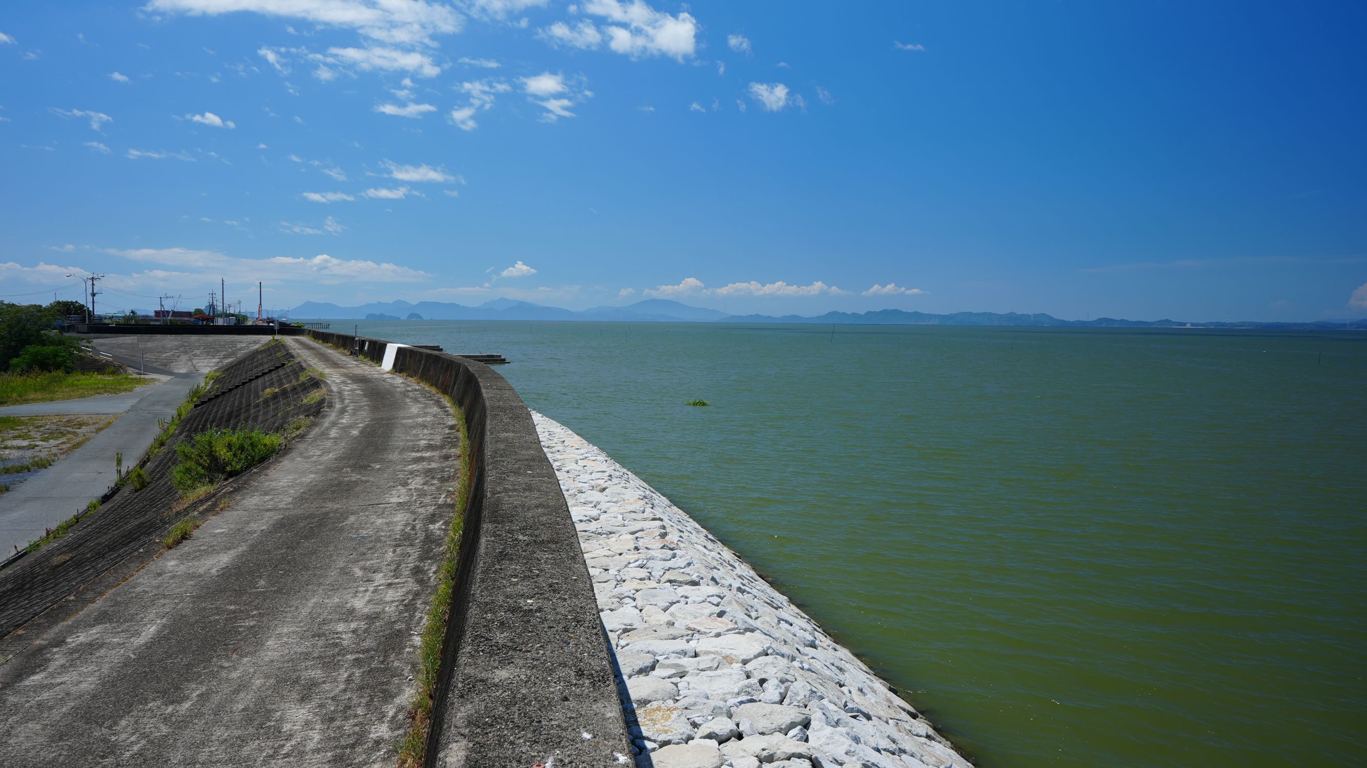 DSC00138　鏡川から大島方面を臨む　.JPG
